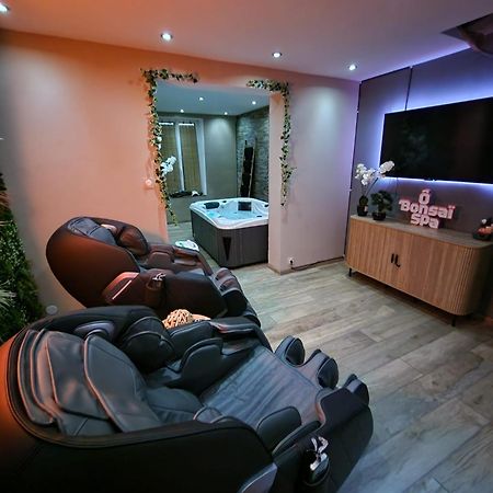 O Bonsai Spa Calais Buitenkant foto
